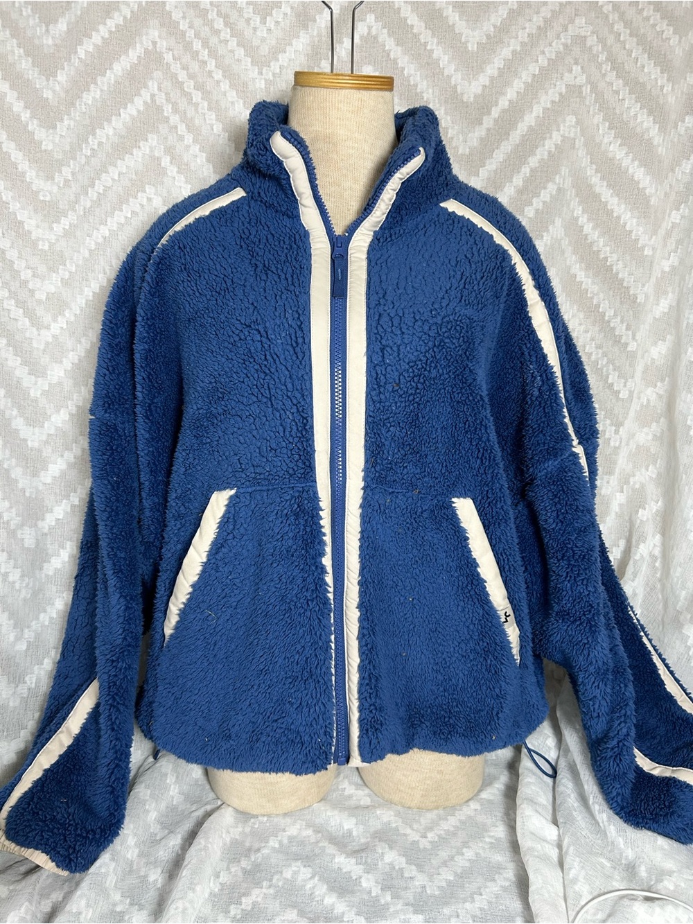 JoyLab Navy Sherpa Zip-Up Jacket with Cream Trim